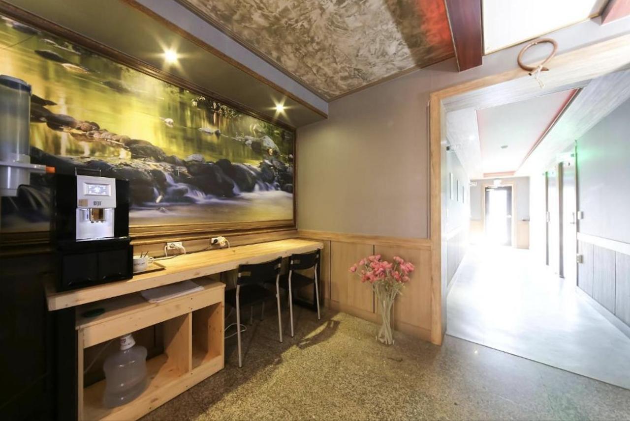 Subiztel Motel Pohang Eksteriør billede